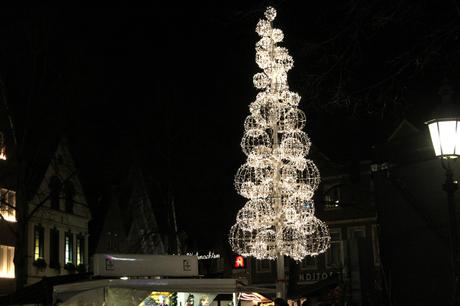 Foto: Der Lüdinghauser Techno-Weihnachtsbaum
