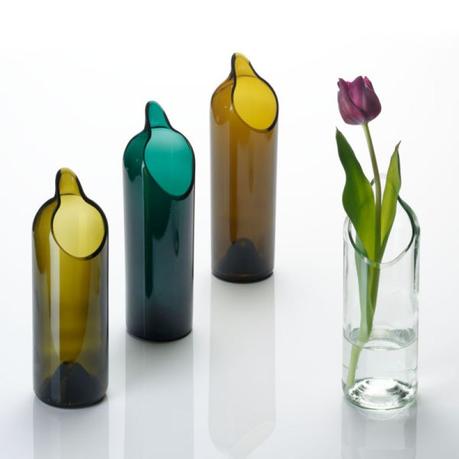 Upcycling Wohndesign - Vase aus alte Weinflasche