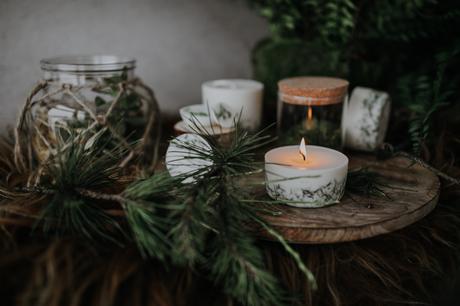Kleine Geschenke - Oekologische Kerzen und Weihnachtsdeko