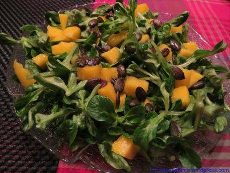 Feldsalat mit Mango und Orangenvinaigrette