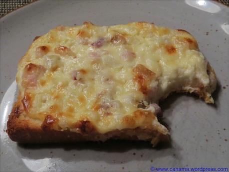 Toast à la Flammkuchen