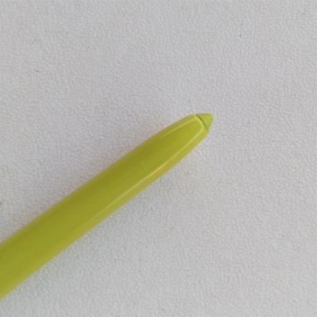 [Werbung] essence long-lasting eye pencil 32 go green!
