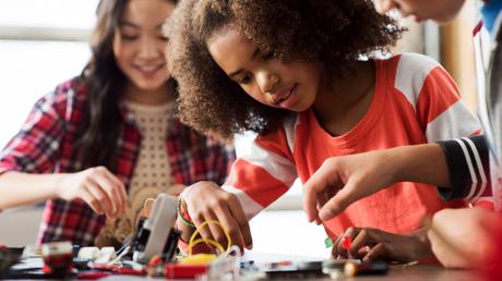 Arduino bringt neue Maker-Kits für Schulen und Unis