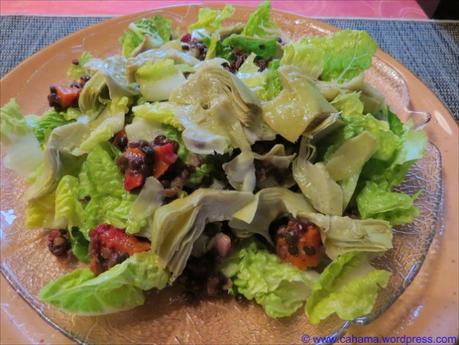 Romana-Linsensalat mit Artischockenherzen, gerösteten Süßkartoffeln und rote Beete