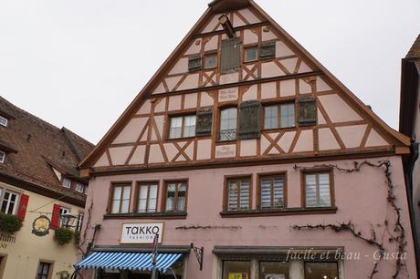 Alte Ladenschilder in Rothenburg