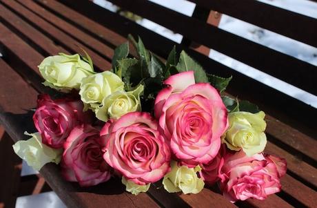 Blumen zu valentinstag schenken