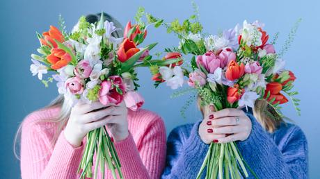 Blumen zu valentinstag schenken