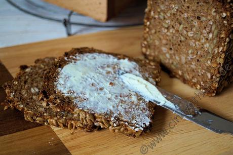 Wenn das Brot wie aus dem Holzofen schmecken soll, muss ein Holz-Backrahmen her #BaximHolz #Rezept #Food
