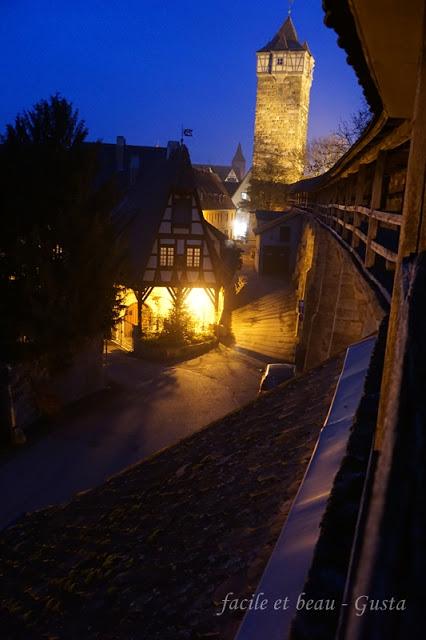 Rothenburg ob der Tauber bei Nacht