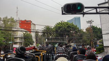 Mit dem Bus durch Mexiko-Stadt