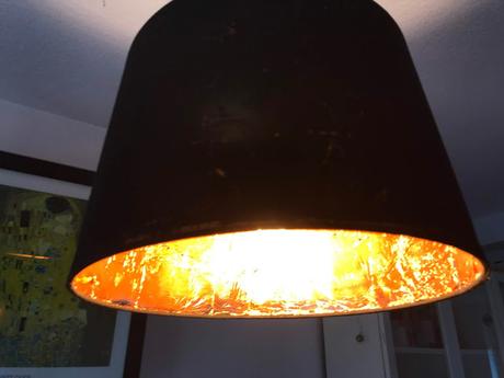 DIY Lampe mit Blattgold - Beleuchtung abends