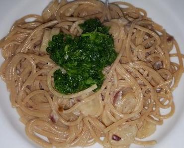 Spaghetti mit Schwarzwurzeln und Petersilienöl