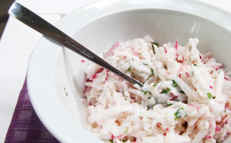 bayrischer Rettichsalat: das perfekte Essen für heiße Tage