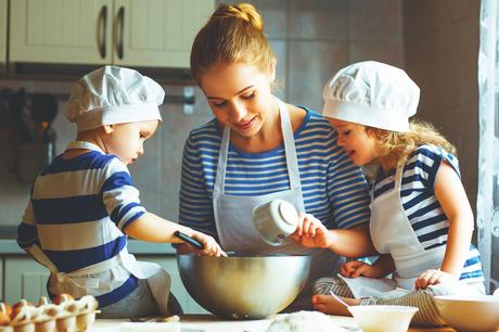 Ideen mit Kindern zu Hause - zusammen backen und kochen