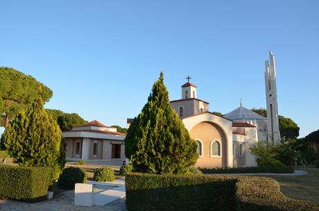 Wassertemperatur Belek: Synagoge mit Moschee (Cami) im Garten der Toleranz