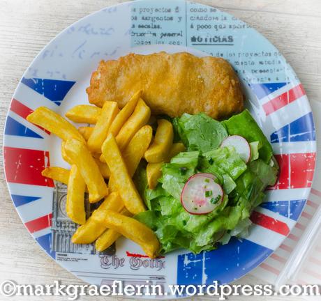 Freitagsfisch auf die schnelle Art – Backfisch mit Jumbo Fries und Salat