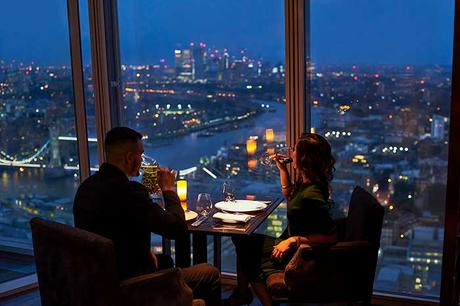 Hotel Badewanne mit Aussicht – im Shangri-La at the Shard Hotel in London