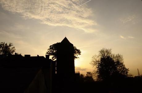 Der Stadtturm von Oswiecim bei Sonnenuntergang - von hier ging übrigens die Stadtbesiedlung aus. Aufgenommen vom jüdischen Zentrum