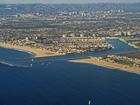 Wassertemperatur Los Angeles: Mündung des Flusses Ballona in den Pazifik bei Marina del Rey in Los Angeles