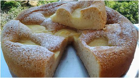 Omas Apfelkuchen mit Vanillepudding