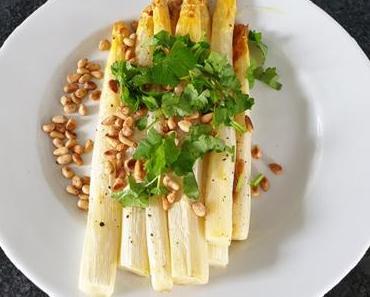 Gerösteter Spargel mit Tahin-Zitronen-Soße