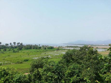 Ausblick von einem Hügel über die Provinz Kep.