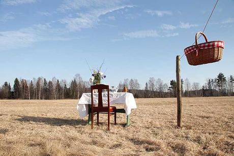 Tisch für einen – Corona-sicheres Outdoor-Restaurant in Värmland, Schweden