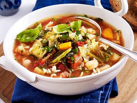 Wirsing-Minestrone mit Reis