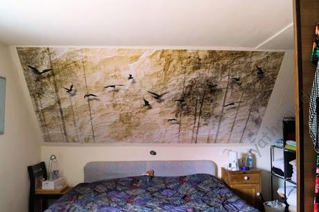 Auch unser Schlafzimmer hat einen neuen Look bekommen mit der Wandtapete Paper World #Artgeist #Renovieren #DIY