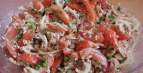 Leichter und leckerer Thunfisch – Tomaten – Salat (ww-geeignet und fettarm, schnelle Zubereitung)