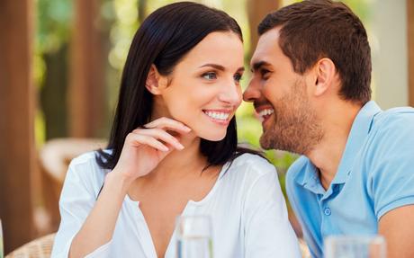 Schüchternheit überwinden – 9 Tipps gegen Nervosität beim Flirten