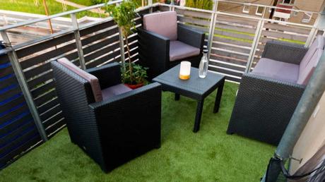 Kunstrasen für den Balkon: Dieser Kunstrasen ist wasserdurchlässig