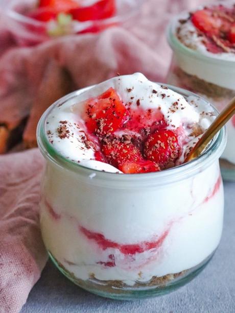Erdbeer Tiramisu im Glas (Vegan)