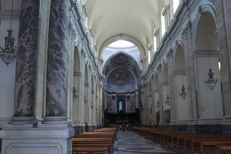 Kathedrale von Catania drinnen