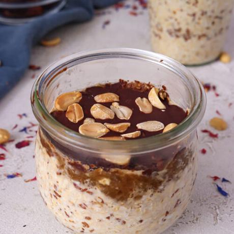 Overnight Oats Snickers Style (Vegan)