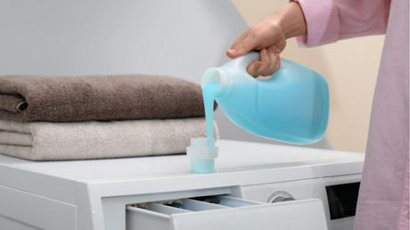 Waschmaschine reinigen: Haushaltsmittel & Tipps