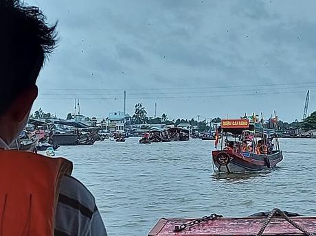 Cai Rang Floating Market in Can Tho