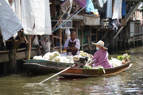 Der schwimmende Markt von Bangkok – Khlong Lat Mayom Floating Market