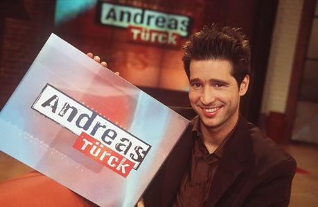 Andreas Türck in seiner Talkshow der 90er