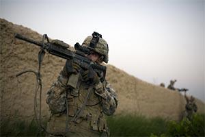 Soldat in Afghanistan; Bildquelle: DerStandard.at