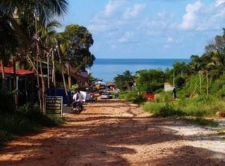 Road to Serendipity Beach