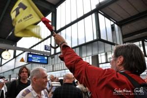 DSC 2746-300x200 in Plakate, Pfeifen, Diskussionen – Stuttgarter wollen Ihren Hauptbahnhof behalten