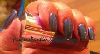 Essence - Make me Holo (Nails in Style-LE)