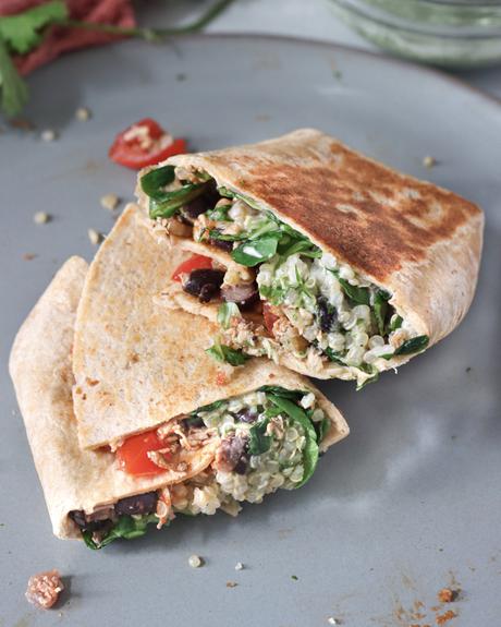 Veganer Protein-Wrap mit Quinoa und Pulled Tofu