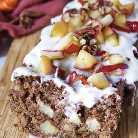 Saftiges Apfelbrot Rezept mit Pekannüssen