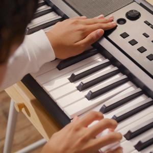 Yamaha PSR-E383 spielen