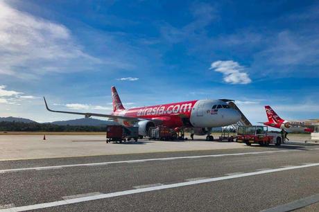 Flugzeug A320 von AirAsia