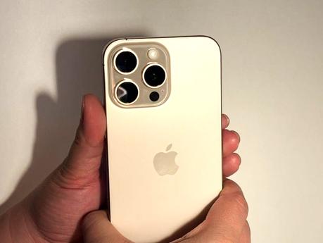 Gute Handykameras für den Urlaub kaufen: iPhone 16 Pro Max