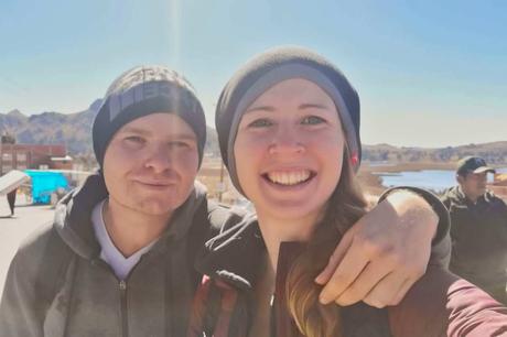 Selfie an der Grenze zwischen Peru und Bolivien