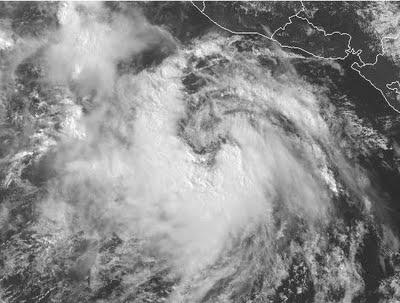 Potentieller Tropischer Sturm / Hurrikan DORA bildet sich im Pazifik südlich von Guatemala, Dora, 2011, aktuell, Hurrikansaison 2011, Mexiko, Guatemala, El Salvador, Live Stream Satellitenbild, Video Stream, Zugbahn, Vorhersage Forecast Prognose, 